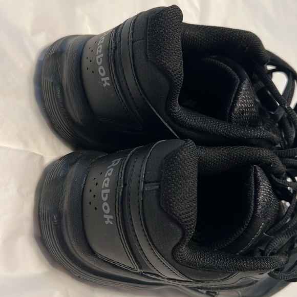 Reebok women’s walk ultra 7 DMXMax shoes 👟 - Picture 3 of 4